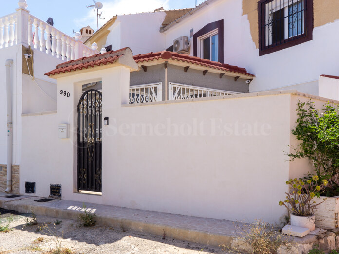 Beautifully Renovated Corner Bungalow with Private Garden and Spacious Covered Terrace