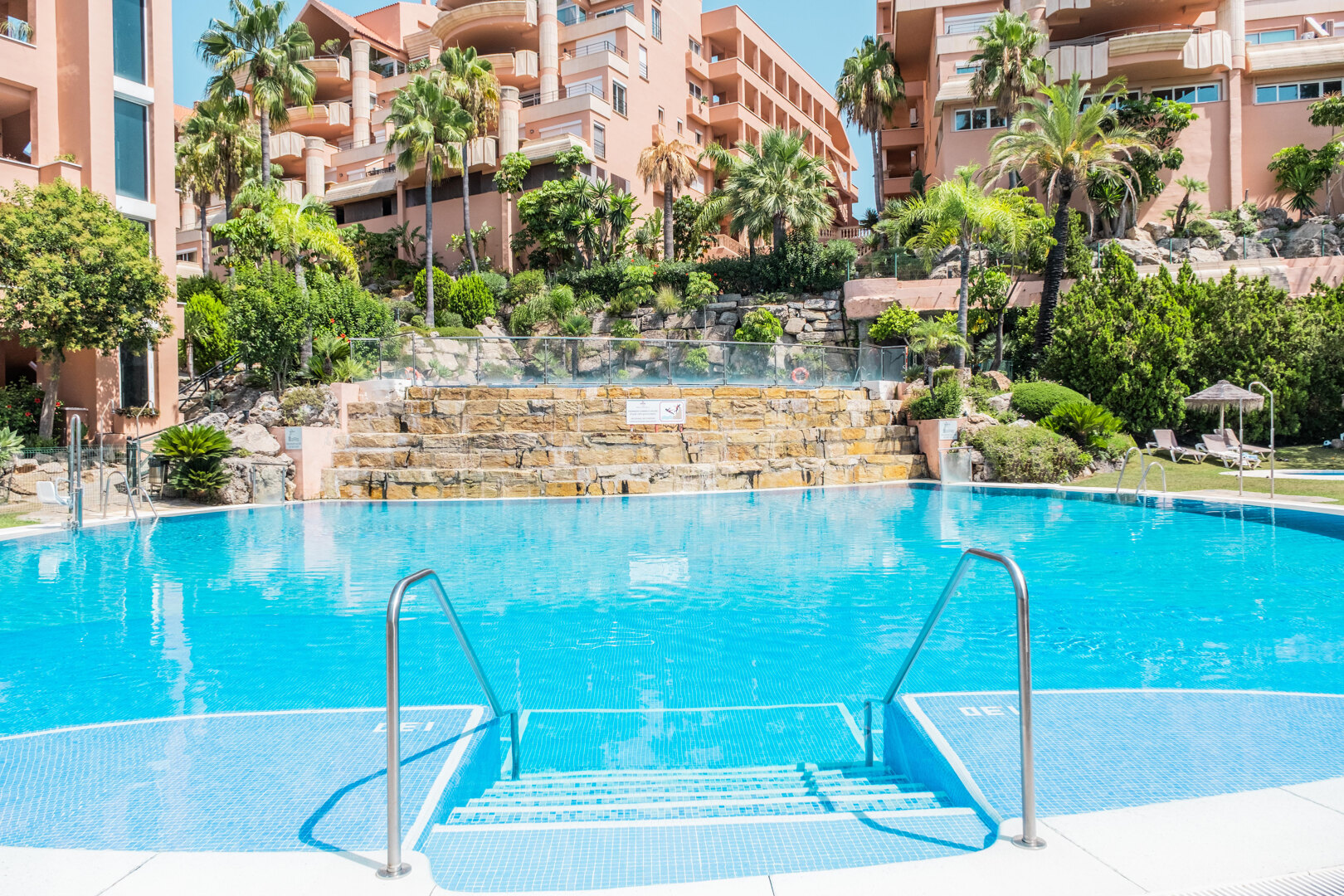 Apartment for sale in Nueva Andalucia, Marbella view
