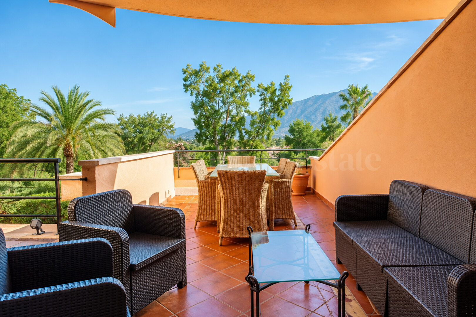 Apartment for sale in Nueva Andalucia, Marbella
