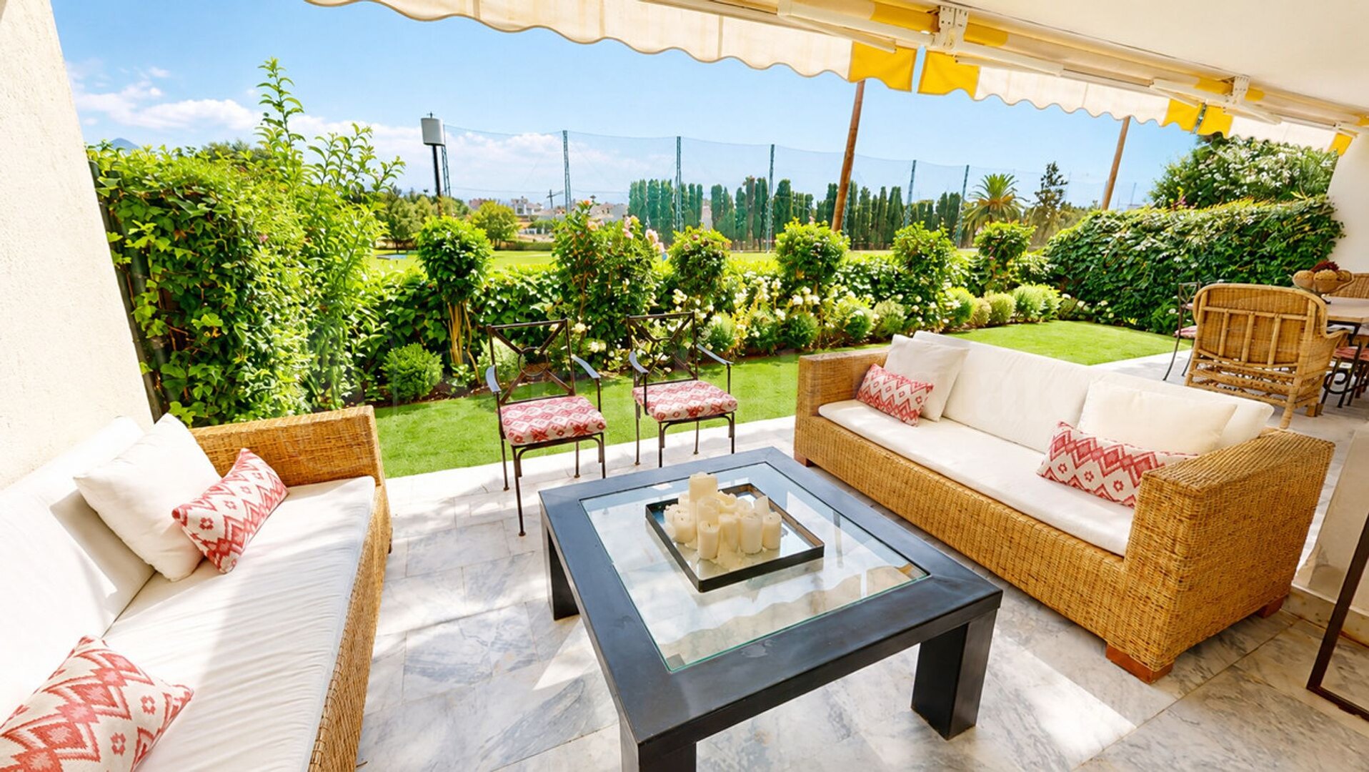 Apartment for sale in Guadalmina Baja, Marbella
