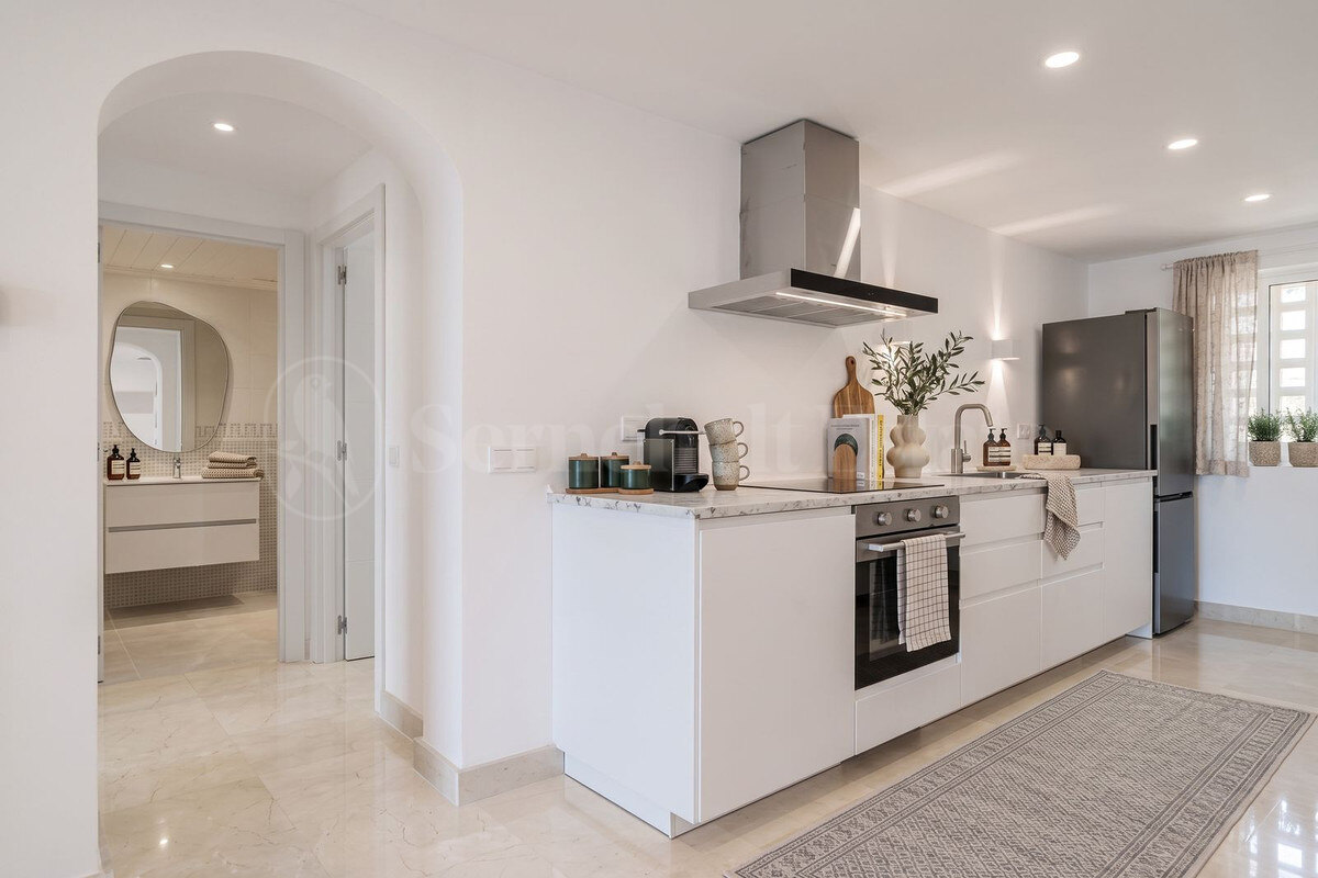 Apartment for sale in Los Arqueros, Benahavís view