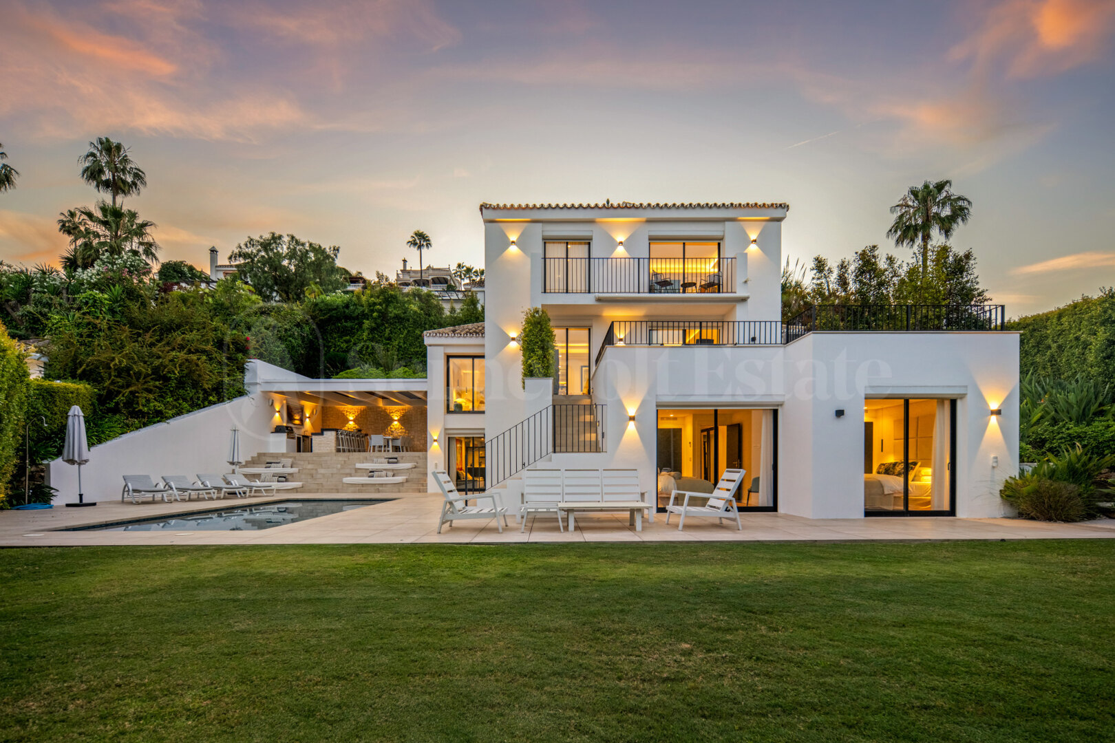 House for sale in Nueva Andalucia, Marbella view