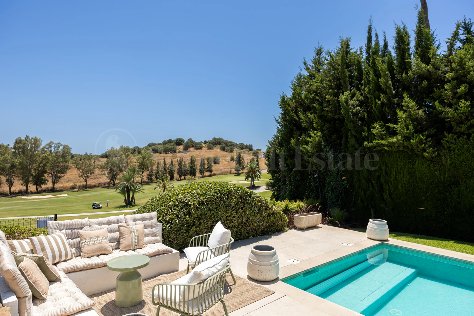 House for sale in Los Altos Del Paraiso, Estepona