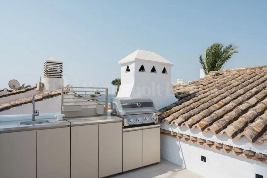 Apartment for sale in Castiglione, Marbella view