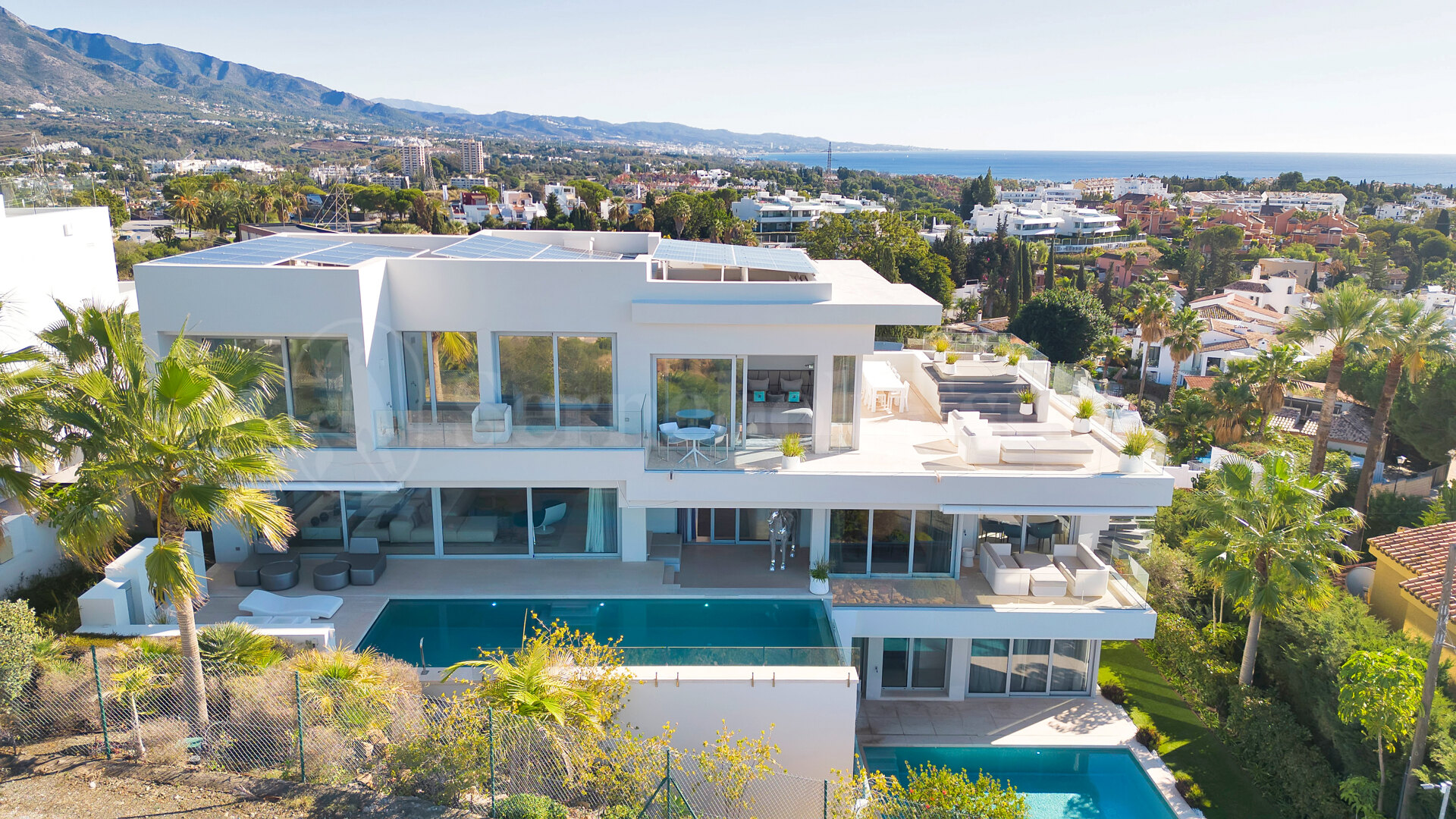 House for sale in Nueva Andalucia, Marbella view