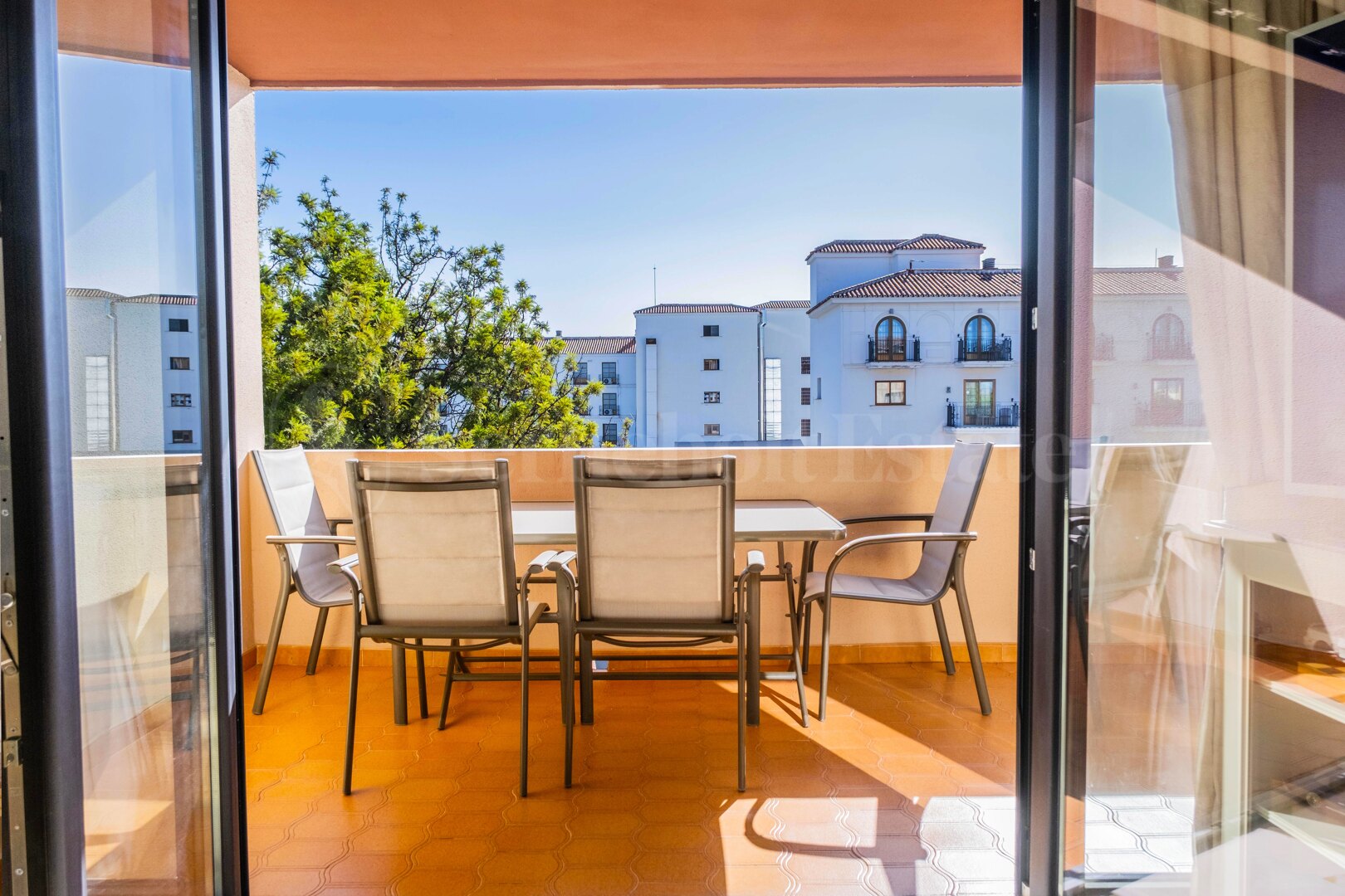 Apartment for sale in Nueva Andalucia, Marbella