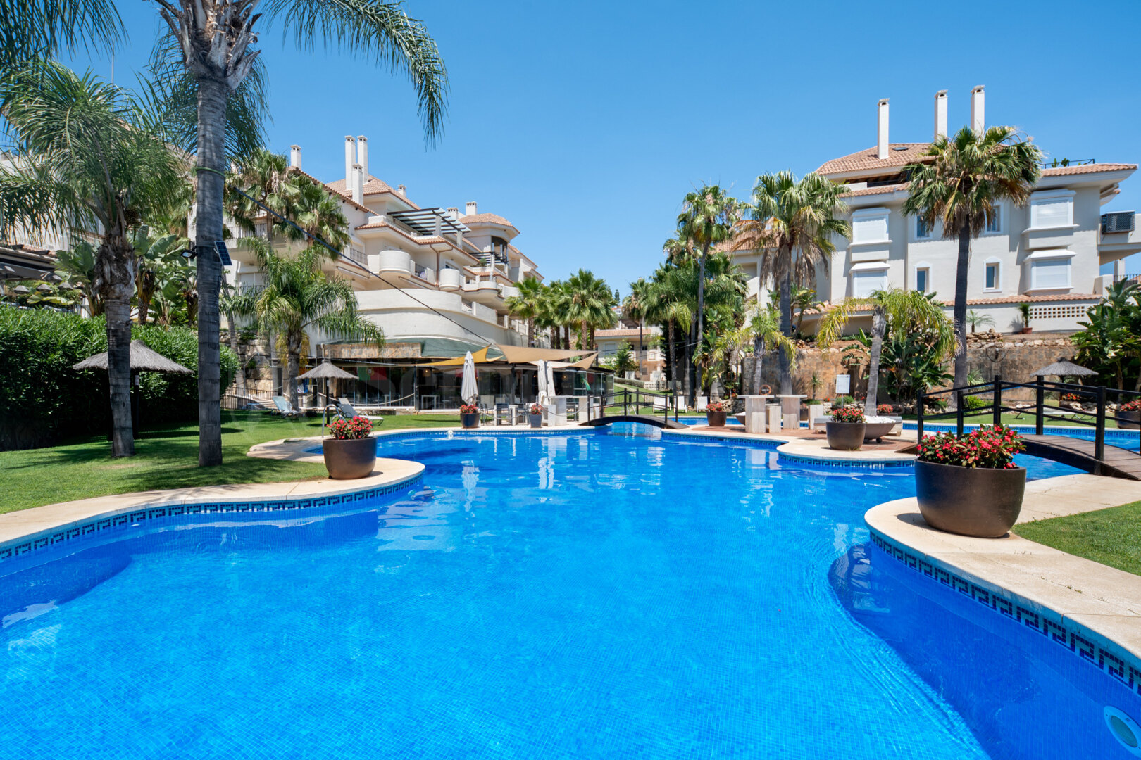 Apartment for sale in Nueva Andalucia, Marbella view