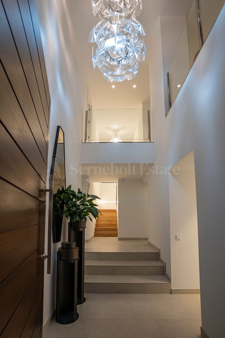 House for sale in Nueva Andalucia, Marbella view