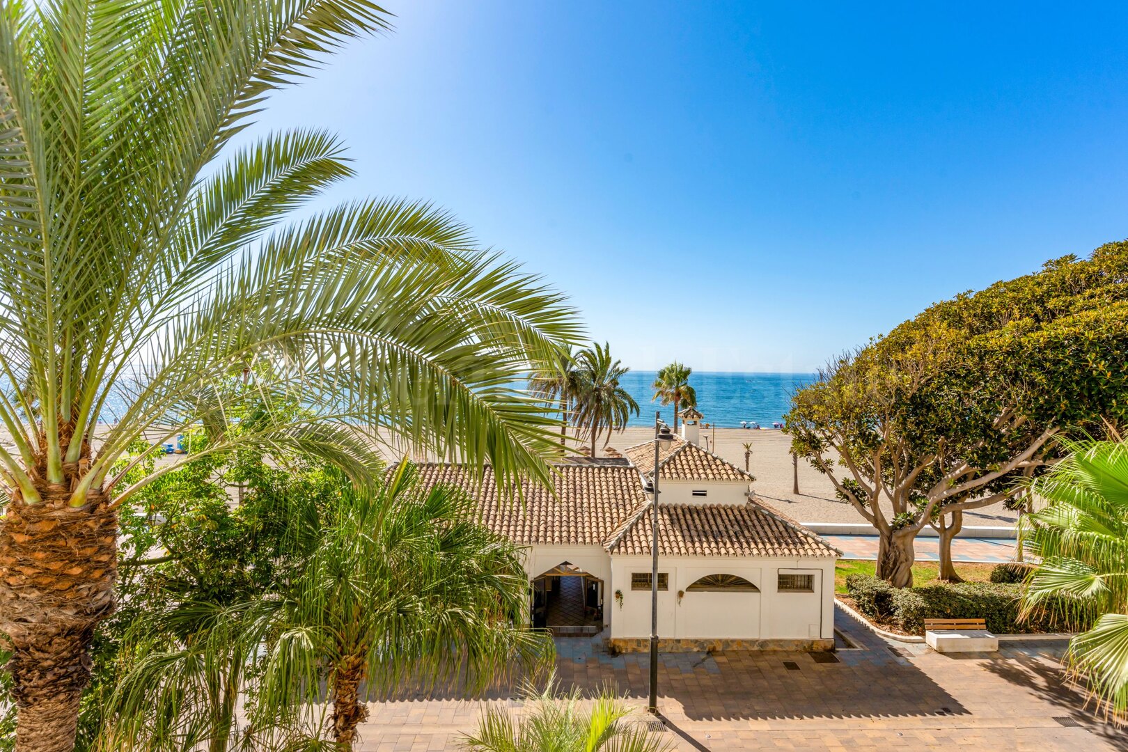 Apartment for rent in Estepona Town, Estepona