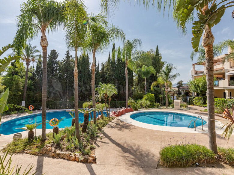 Bright Ground-Floor Apartment Near Puerto Banús