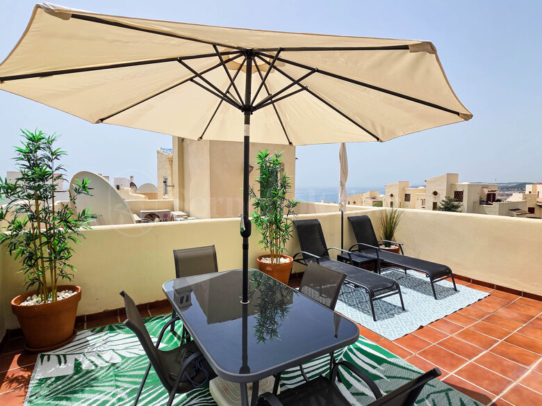 Duplex-Penthouse mit Panoramablick auf das Meer in Estrella de la Bahía, Casares