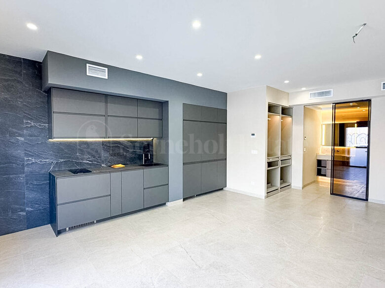 Modern Loft Living Just 250 Metres from the beach