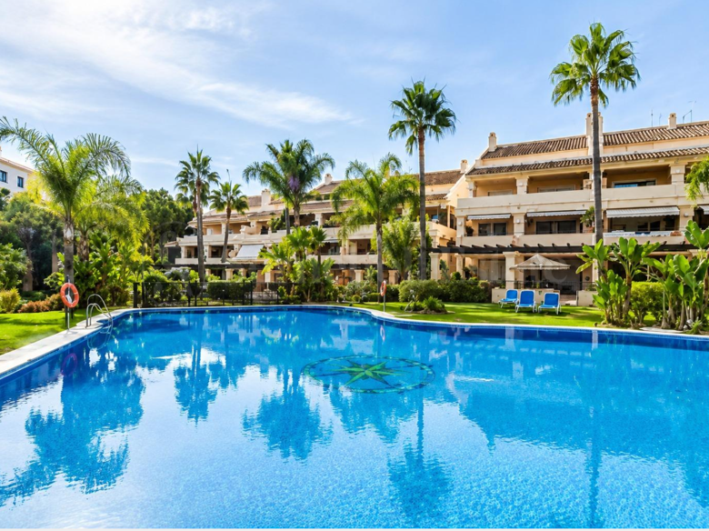 Middle Floor Apartment For Sale In Nueva Andalucia
