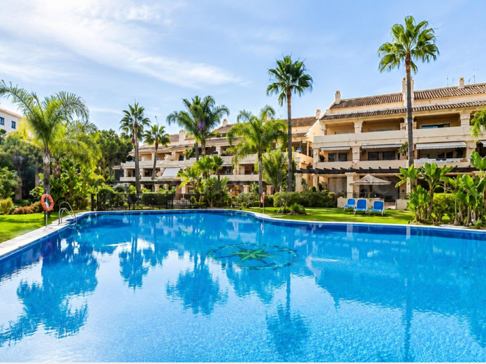 Middle Floor Apartment For Sale In Nueva Andalucia