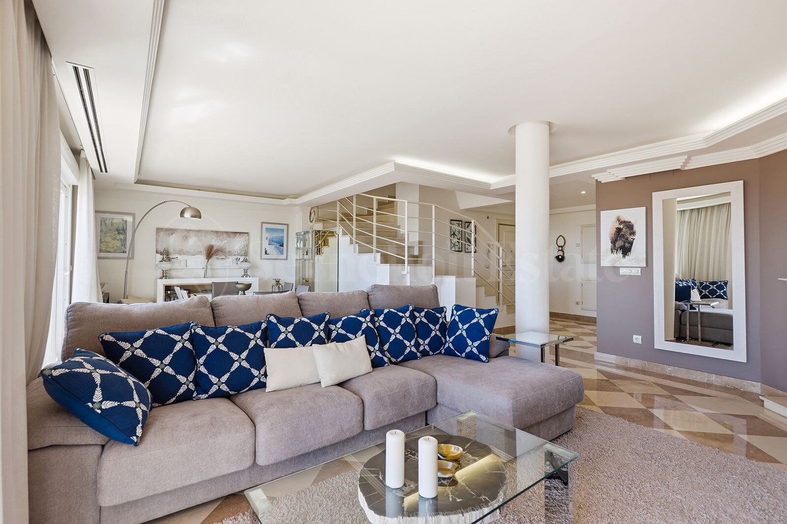 Apartment for sale in Nueva Andalucia, Marbella view