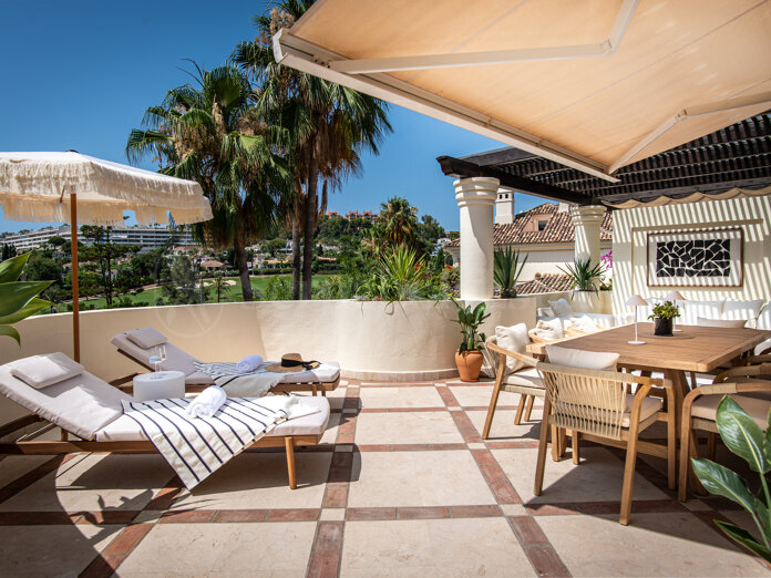 Atico Duplex en venta en Nueva Andalucia, Marbella