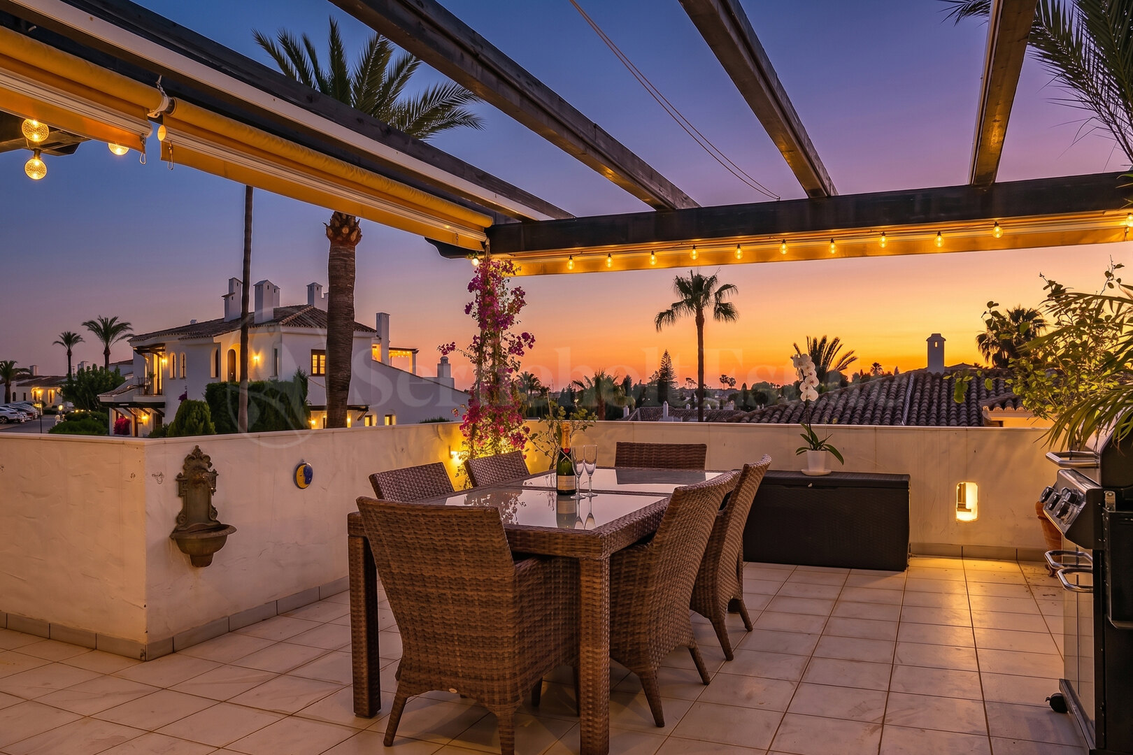 Apartment for sale in Nueva Andalucia, Marbella view
