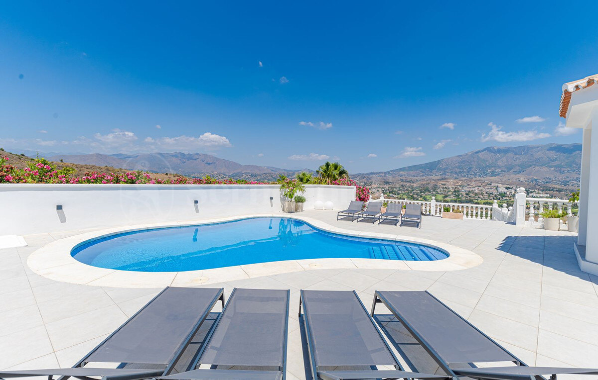 House for sale in Mijas Costa, Mijas view