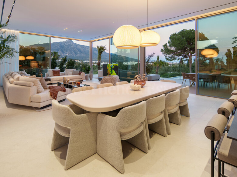 Meisterwerk der Wohnkultur in Nueva Andalucía – Exklusive Golf-Lage für höchste Ansprüche!