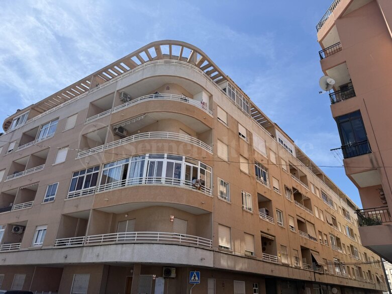 Charming one-bedroom apartment in central Torrevieja
