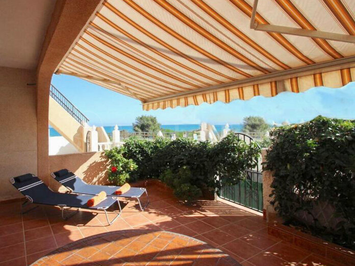 Beachfront Apartment with 2 Terraces in La Mata