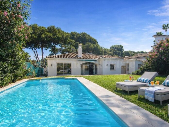 Charmante Villa mit privatem Pool in Strandnähe von Marbella