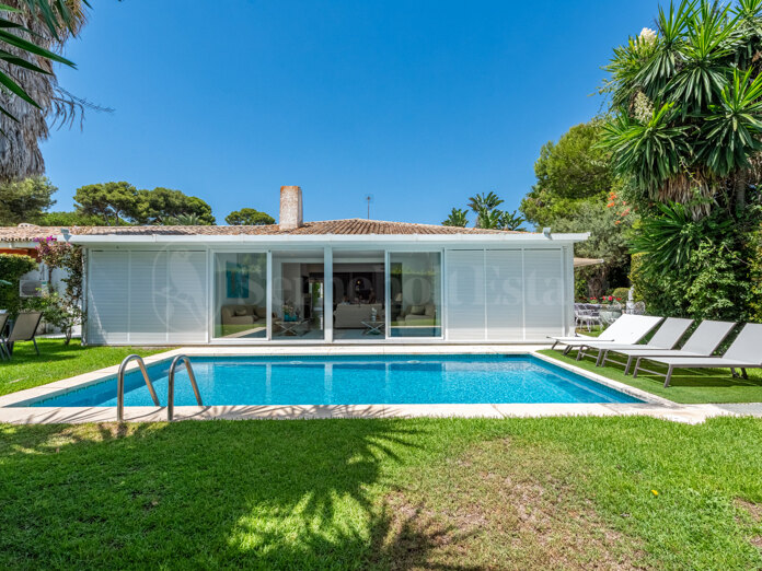 Elegante Villa am Strand in Los Monteros