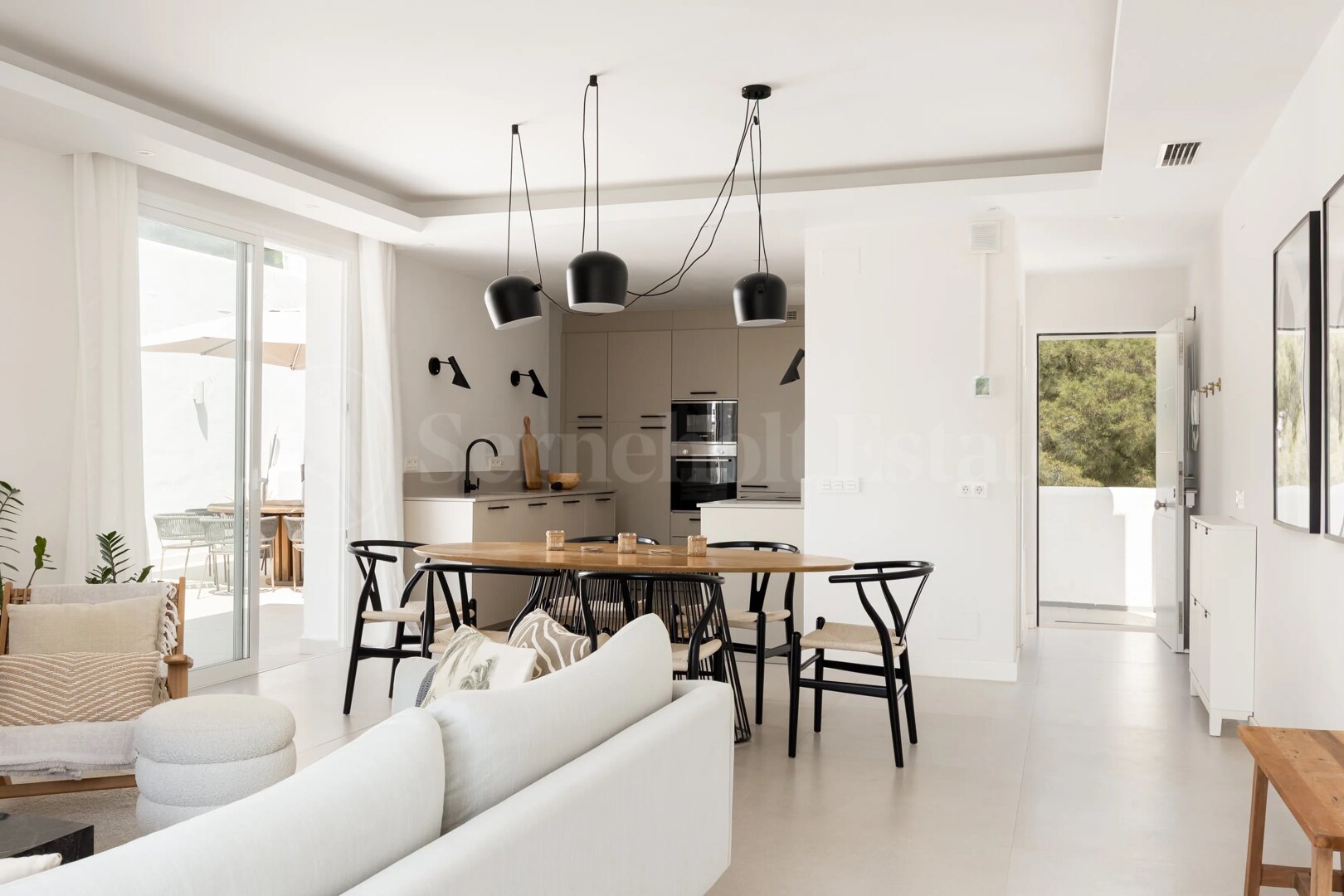 Apartment for sale in Nueva Andalucia, Marbella view
