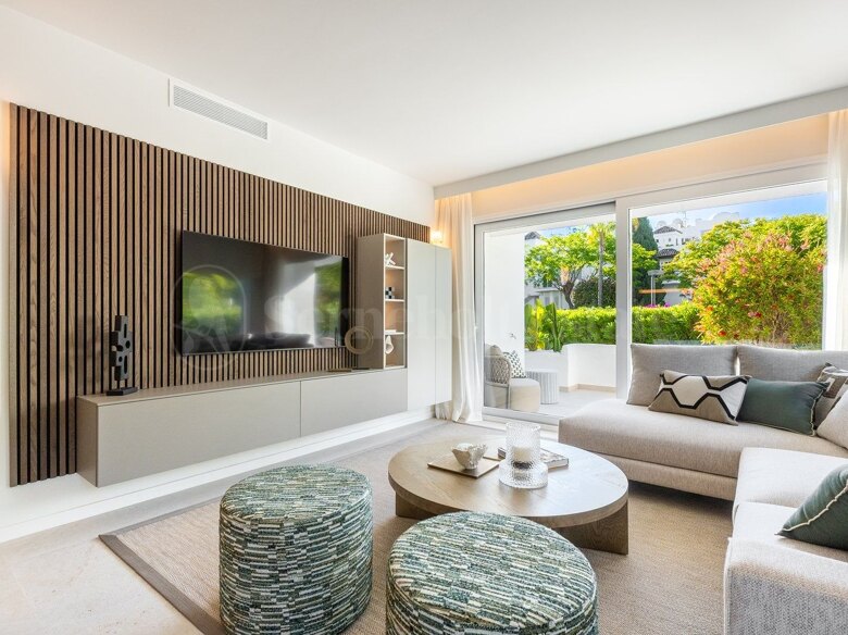 Apartamento en planta baja en Alhambra Del Mar