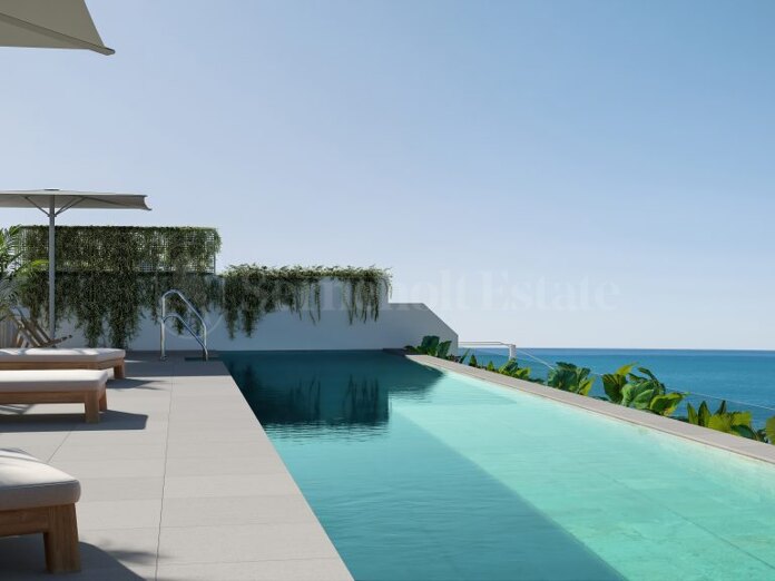 Stilrent boende vid havet – Modern design möter andalusisk charm I Torre de Benagalbón, Rincon de la Victoria