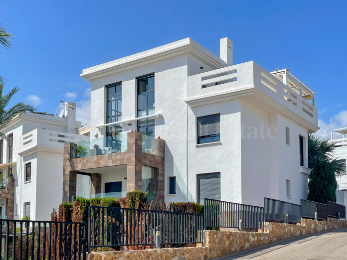 Ático dúplex de lujo junto a Las Ramblas Golf!
