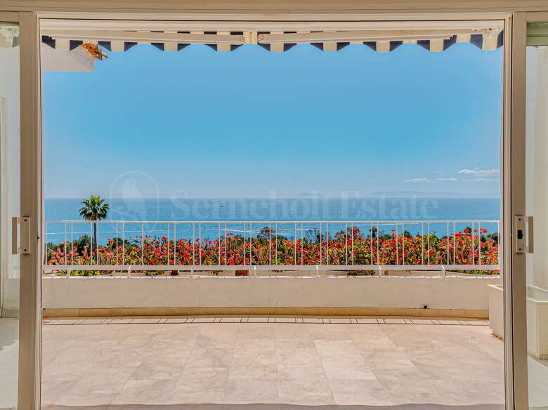 Áticos con Vistas Panorámicas al Mar en Río Real – Oportunidad Única