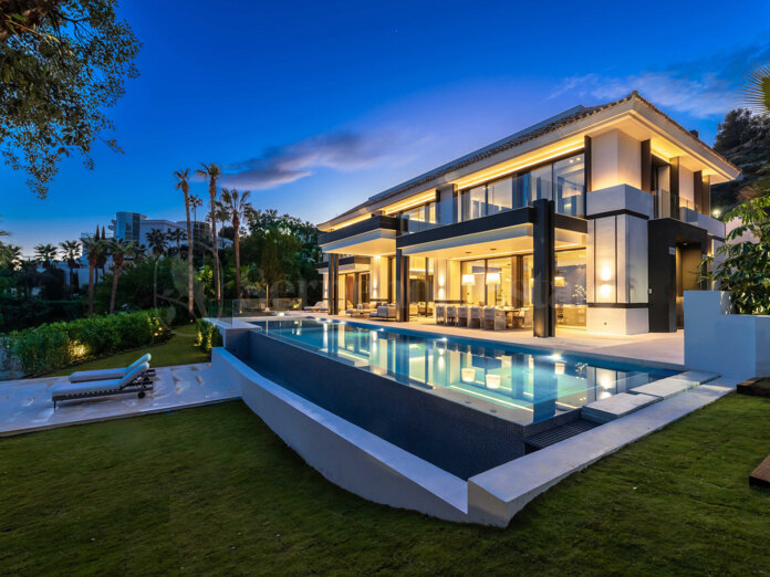 Villa zu verkaufen in Sierra Blanca Country Club, Istan