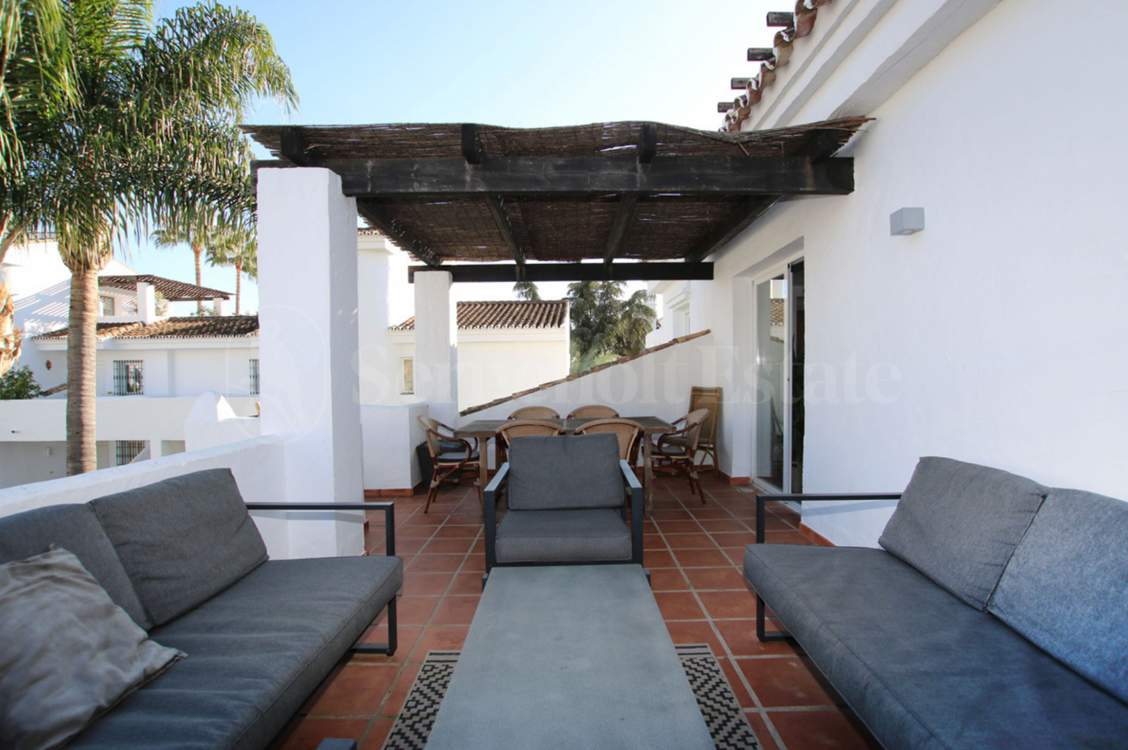 Apartment for sale in Nueva Andalucia, Marbella