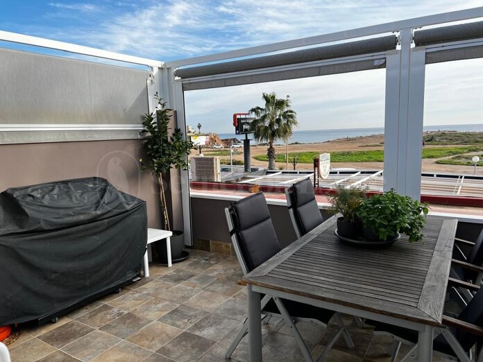¡Apartamento en primera línea con vistas impresionantes!