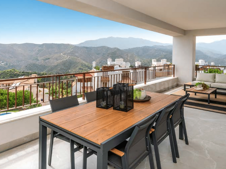 Duplex Penthouse for sale in Istan Road