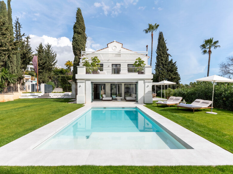 Villa zu verkaufen in Nueva Andalucia, Marbella