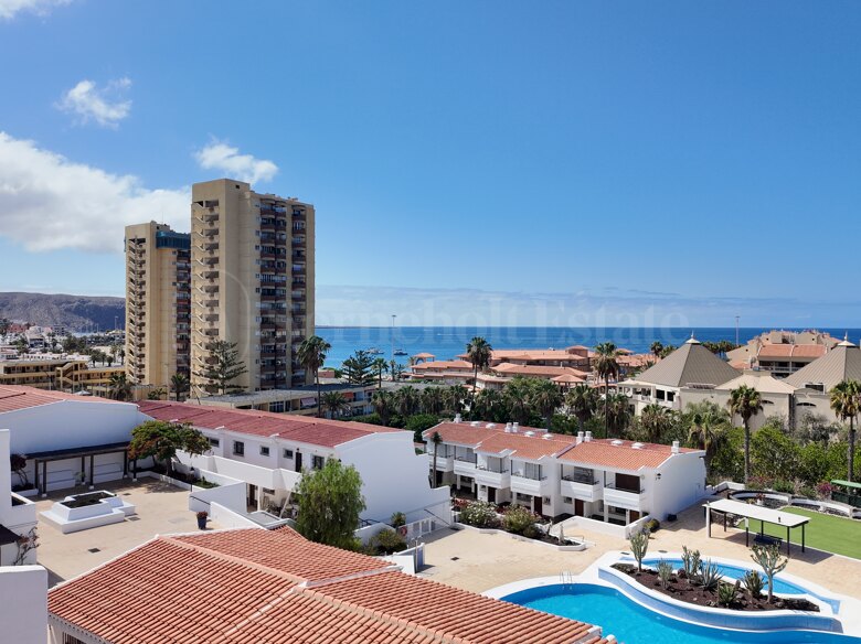 Duplex in Los Cristianos.