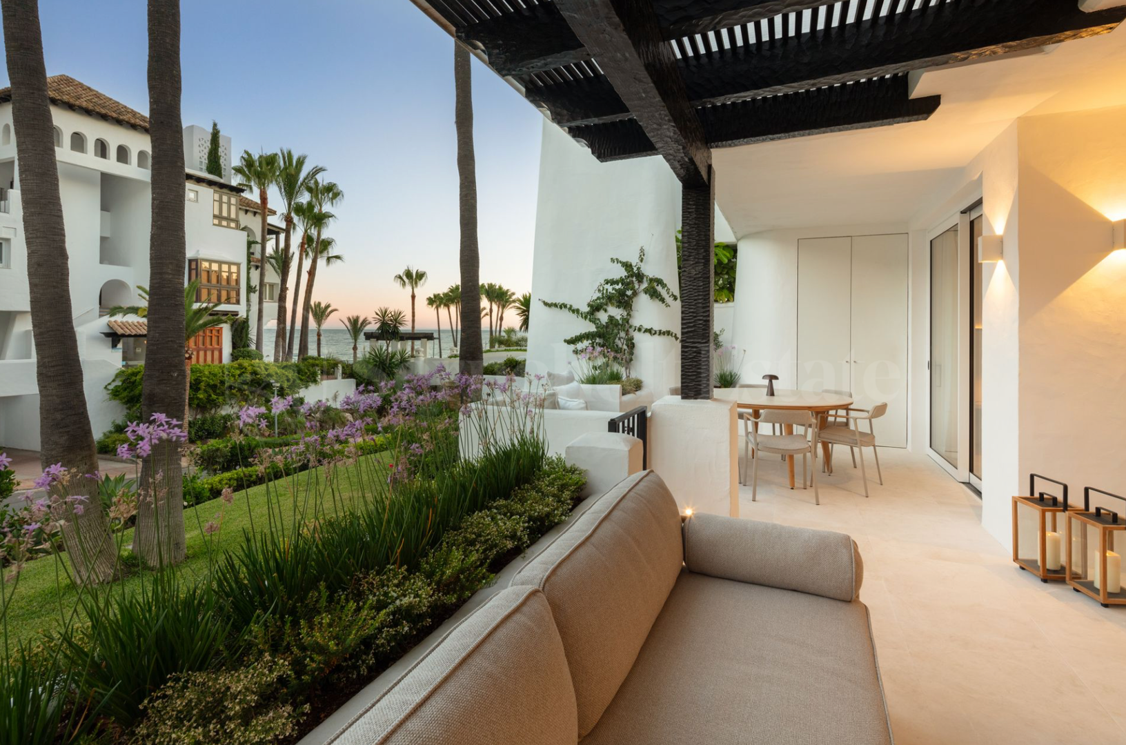 Apartment for sale in Marbella Golden Mile, Marbella view