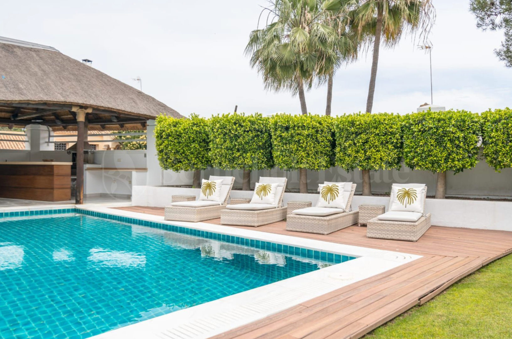 House for sale in Nueva Andalucia, Marbella view