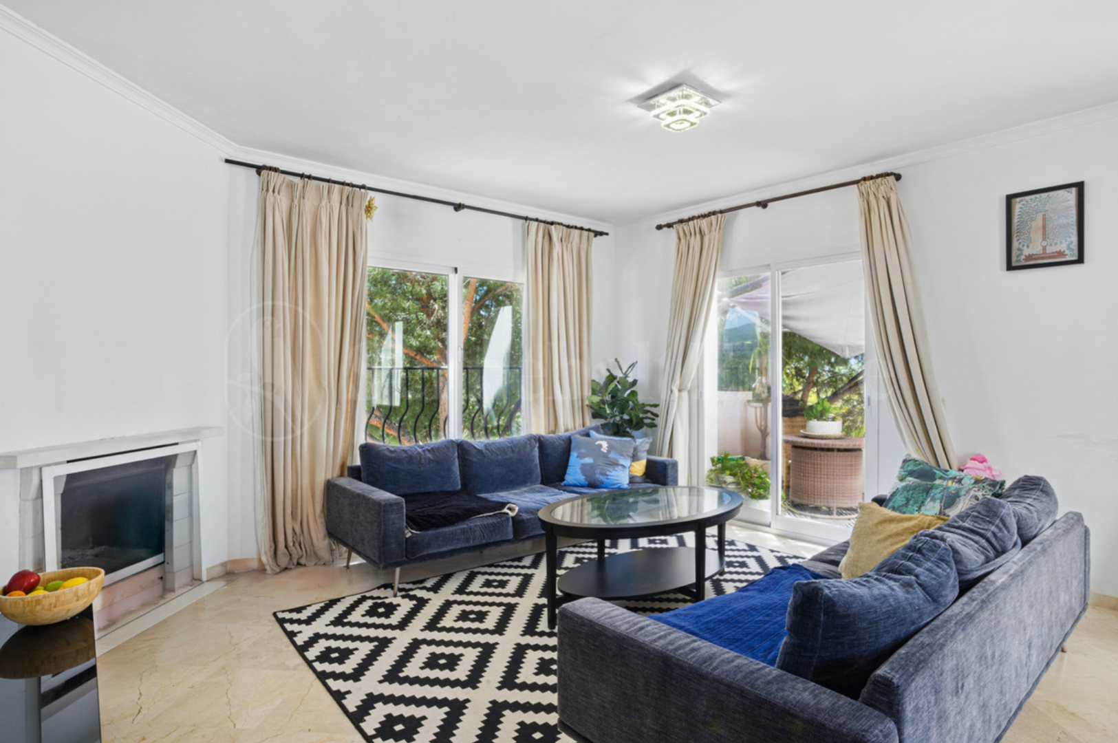 Apartment for sale in Nueva Andalucia, Marbella view