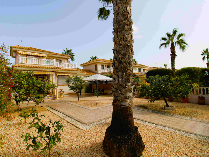 Villa nära golfbanan