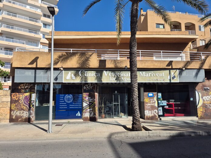EXCELENTE LOCAL COMERCIAL EN CALA MAYOR