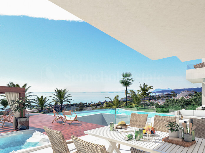 Villa de 4 dormitorios con piscina privada en Bahía de Casares, Málaga