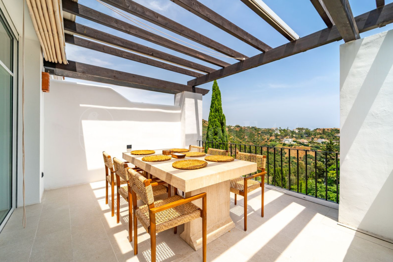 Apartment for sale in Altos De La Quinta, Benahavís view