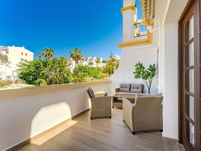 Elegante Apartamento con Amplia Terraza en el Codiciado Windsor Park