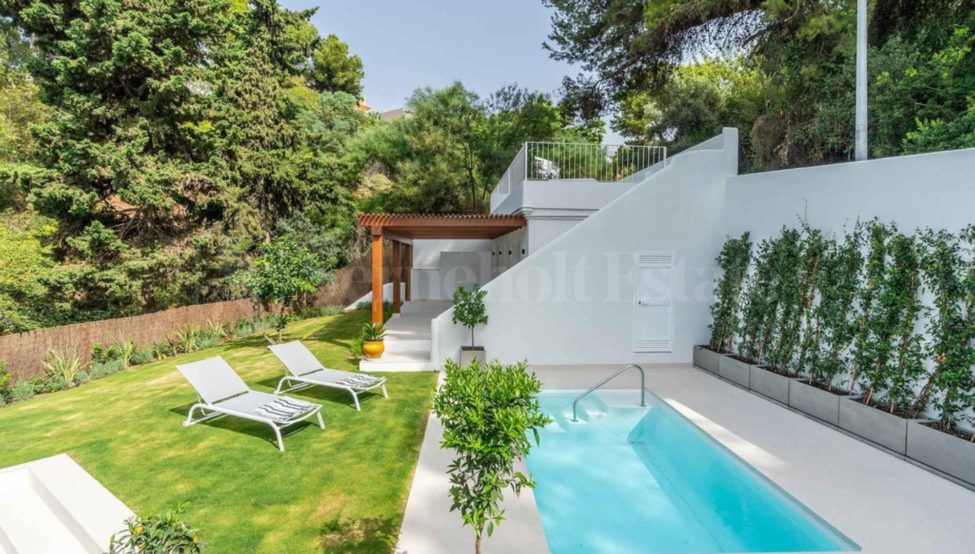 House for sale in Marbella view