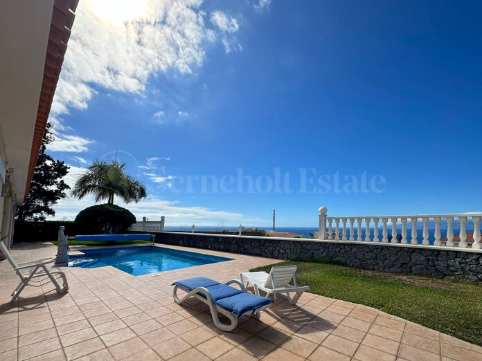Fantástica villa en Playa de la Arena