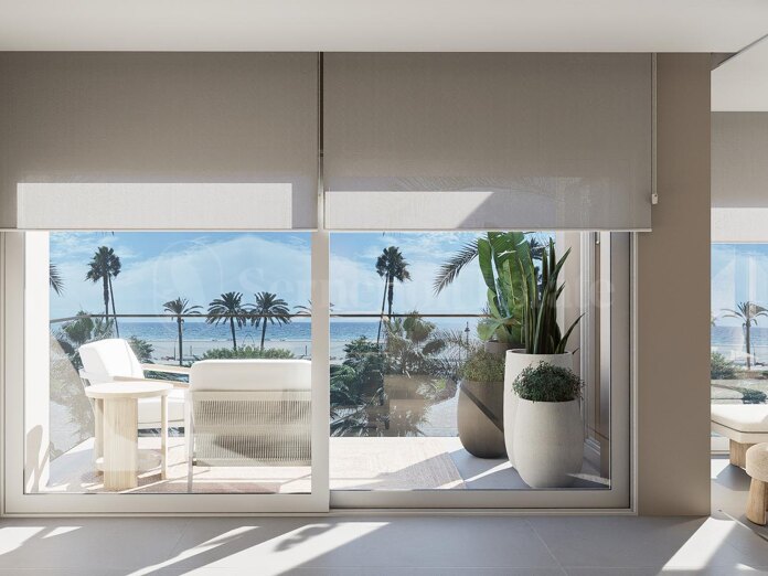 Stunning first line apartment in Estepona Center