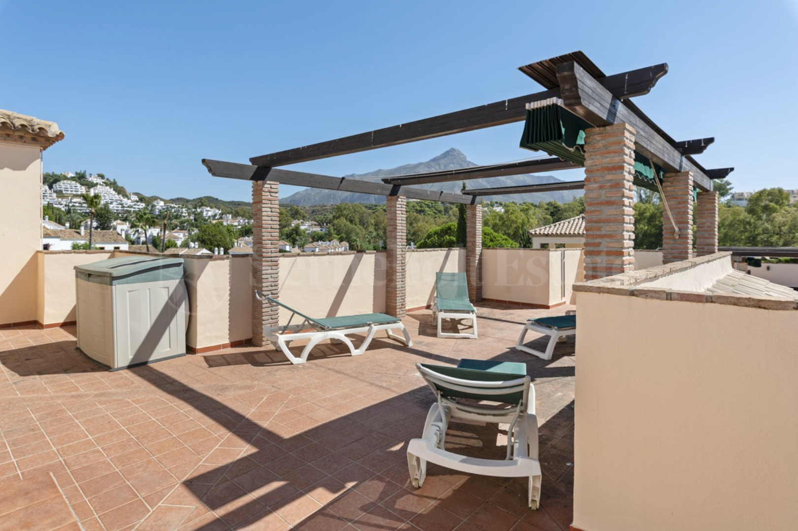 Apartment for sale in Nueva Andalucia, Marbella